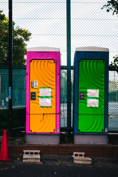 Best Luxury portable toilet rental  in Uhrichsville, OH